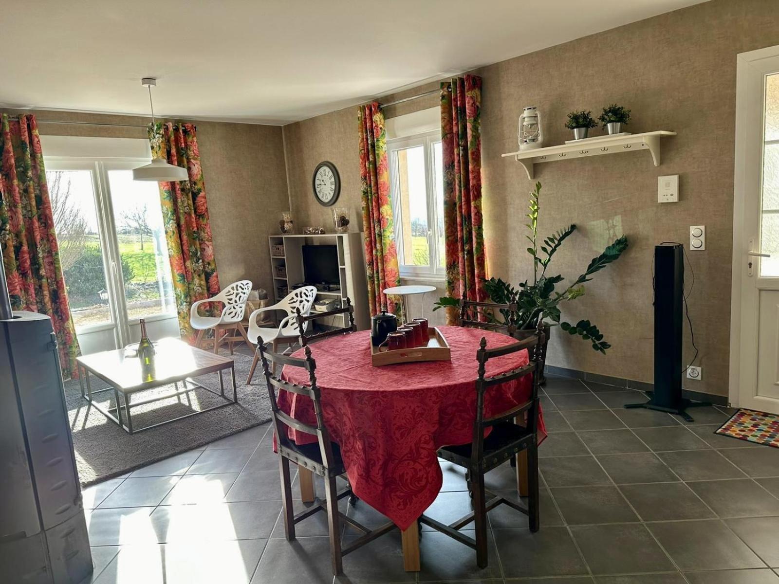 Le Charme Vila Cernay-les-Reims Exterior foto
