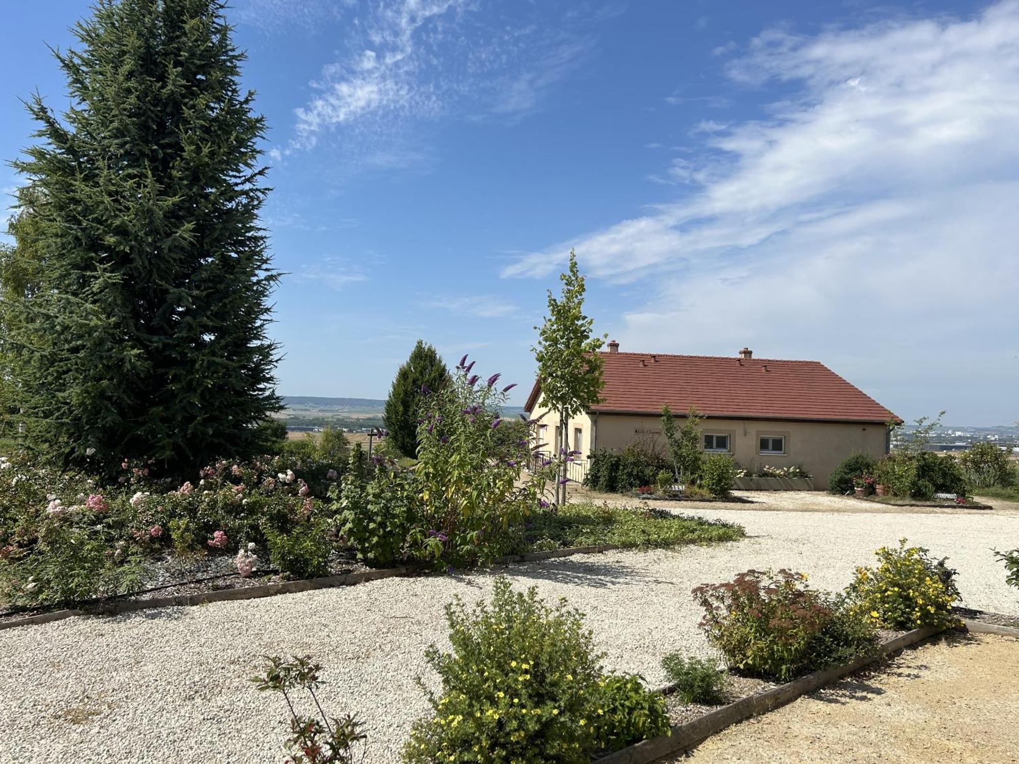 Le Charme Vila Cernay-les-Reims Exterior foto