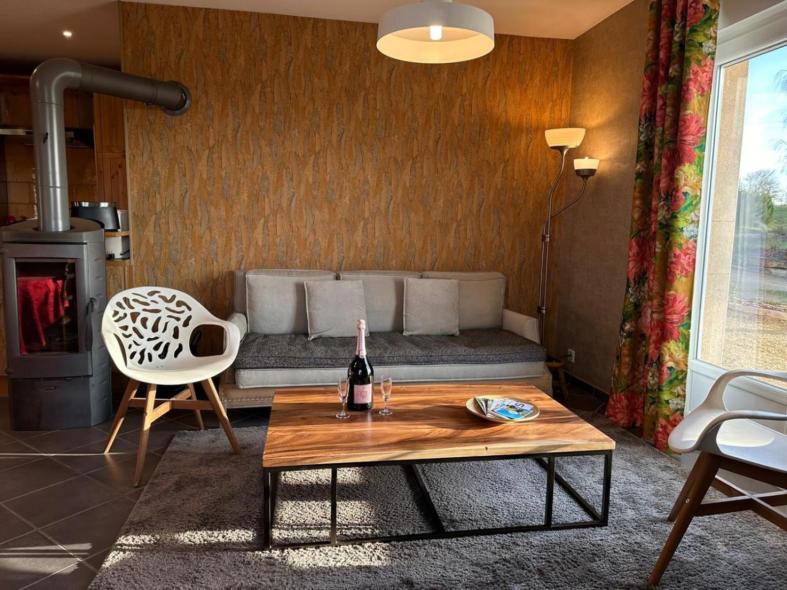 Le Charme Vila Cernay-les-Reims Exterior foto